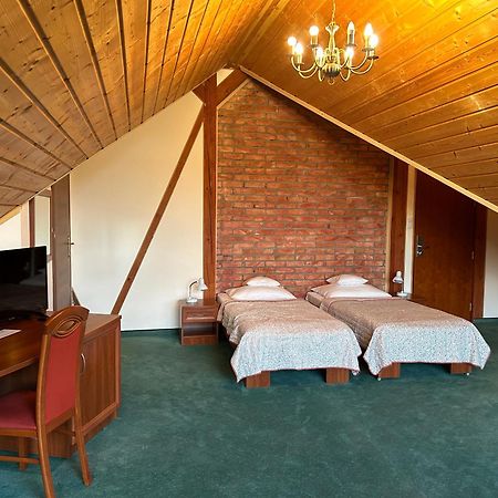 Hoczew Hotel Salamandra מראה חיצוני תמונה