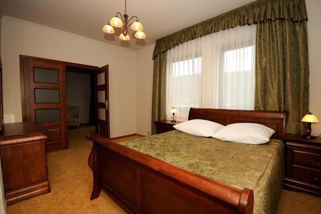 Hoczew Hotel Salamandra מראה חיצוני תמונה