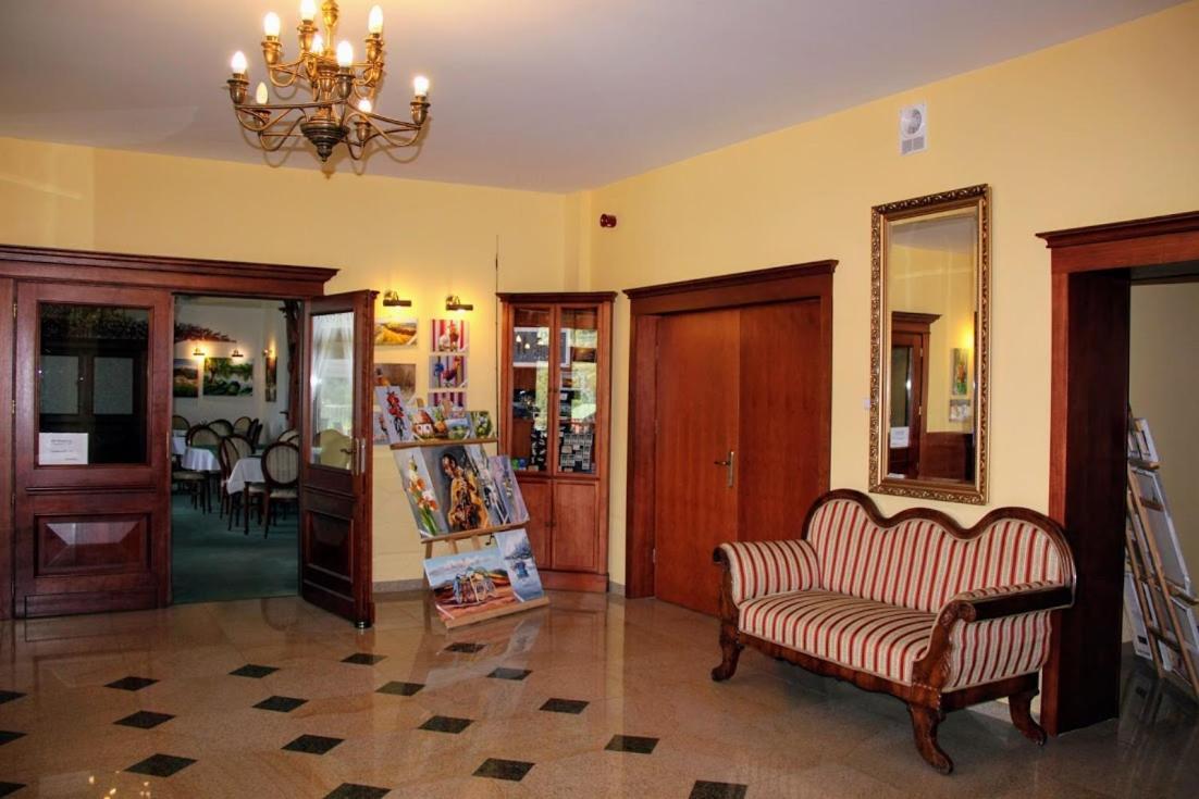 Hoczew Hotel Salamandra מראה חיצוני תמונה